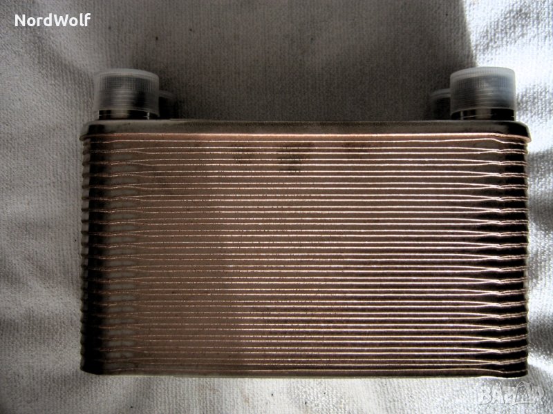 ТОПЛООБМЕННИК ПЛАСТИНЧАТ 40, снимка 1