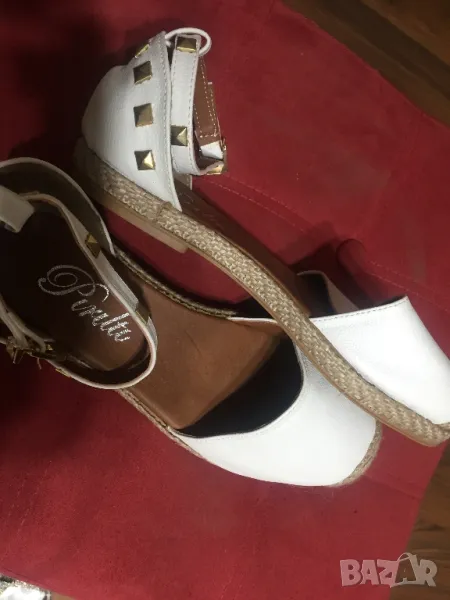 Бели обувки, снимка 1