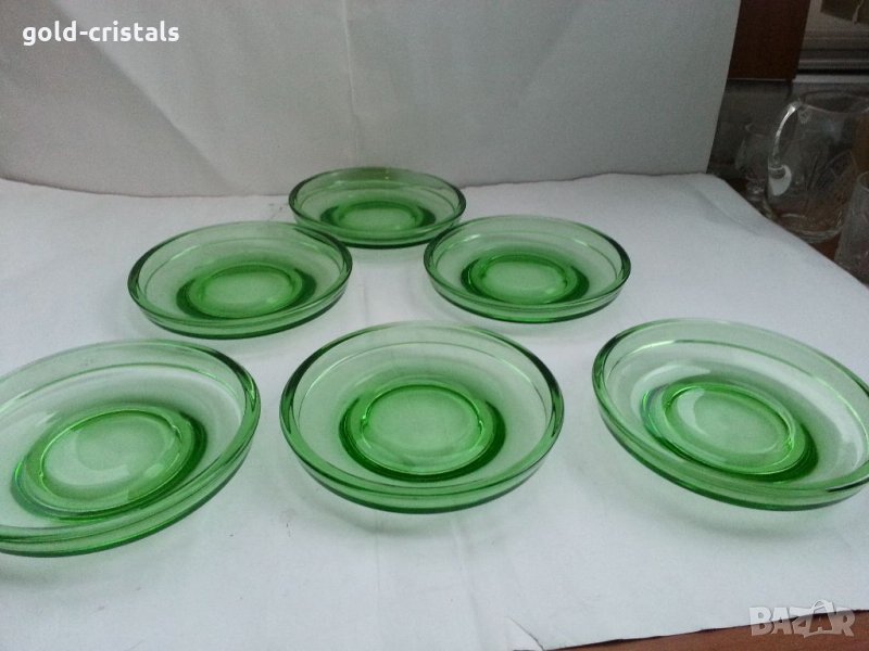 Ретро стъклени чинийки цветно зелено стъкло, снимка 1
