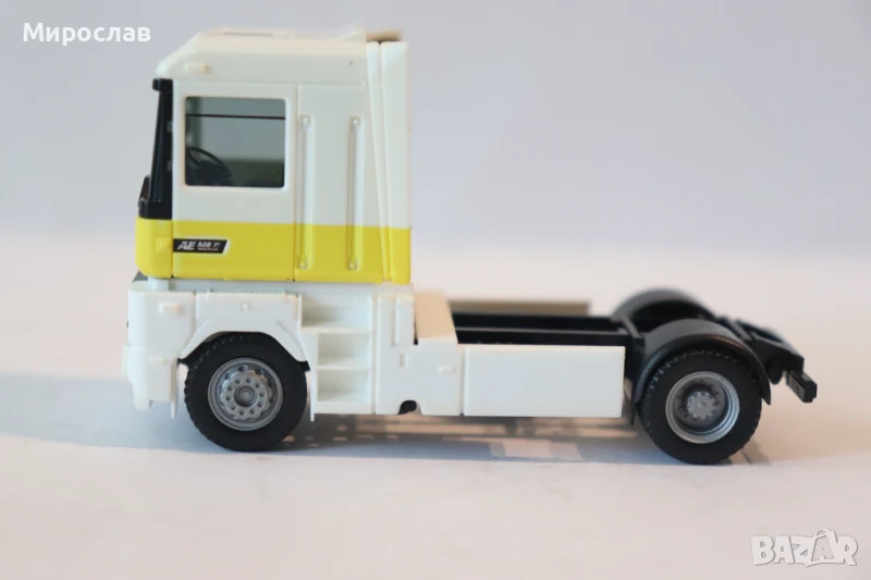 HERPA H0 1/87 RENAULT MAGNUM ВЛЕКАЧ МОДЕЛ КАМИОН, снимка 1
