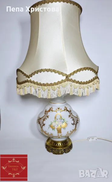 Голяма настолна лампа, ръчно рисувана с метална основа , снимка 1
