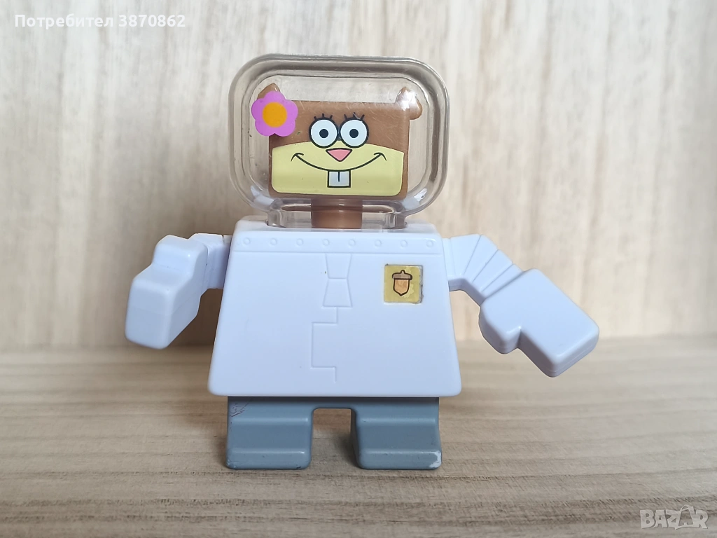 (Колекционерска фигурка на Спондж Боб) Burger King 2009 SPONGEBOB SANDY CHEEKS, снимка 1