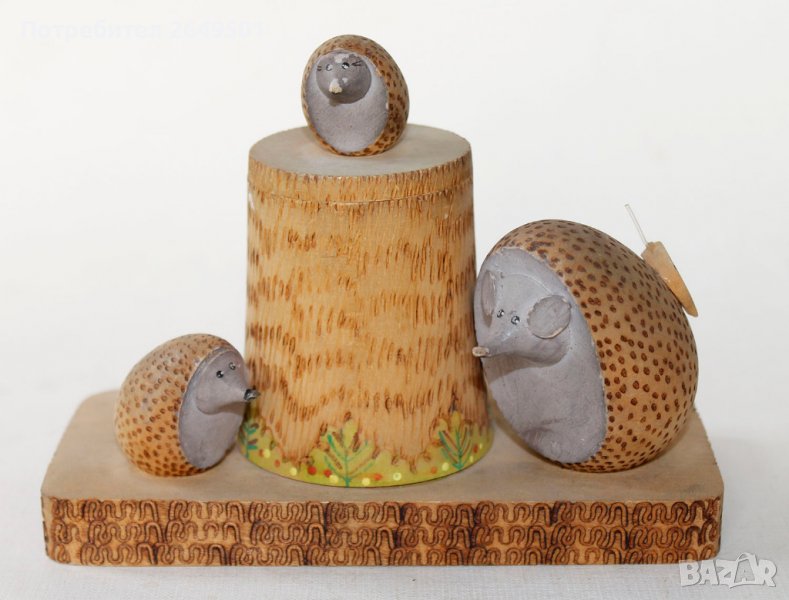 Руски СССР дървени таралежи с кутийка 1970те, снимка 1