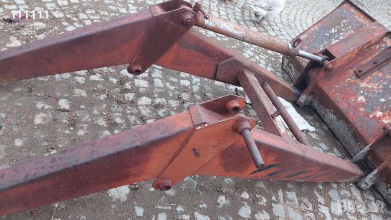 Фадромна уредба за трактор челен товарач , снимка 1