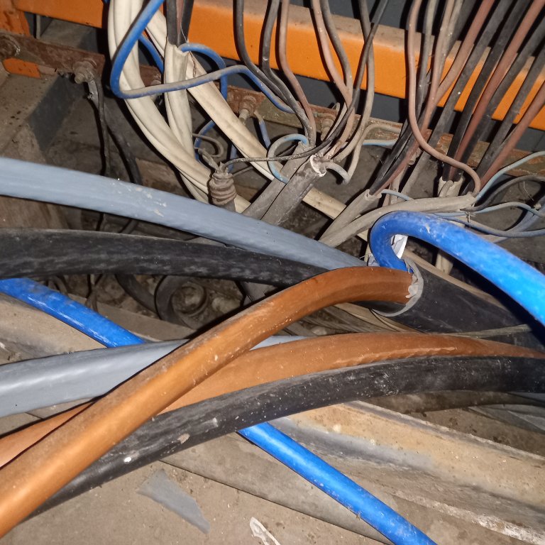 Продавам силов алуминиев кабел САВТ 3х185+95 мм2 в Кабели в гр. Стара  Загора - ID39849562 — Bazar.bg
