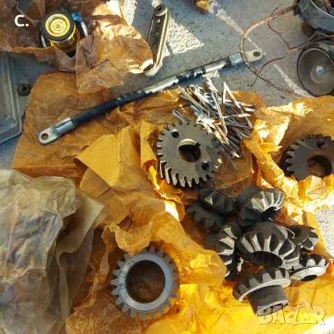 Части за лада и москвич , снимка 9 - Автомобили и джипове - 39276616