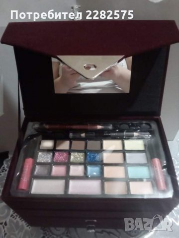 Луксозен куфар с гримове с немско "ЧЕРВЕНО КАДИФЕ " , снимка 5 - Комплекти и лотове - 33150932