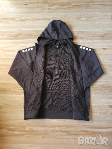 Оригинално мъжко горнище с качулка Capelli Sport x Grasshopper Club Zurich / Season 23-24, снимка 3 - Спортни дрехи, екипи - 52221511