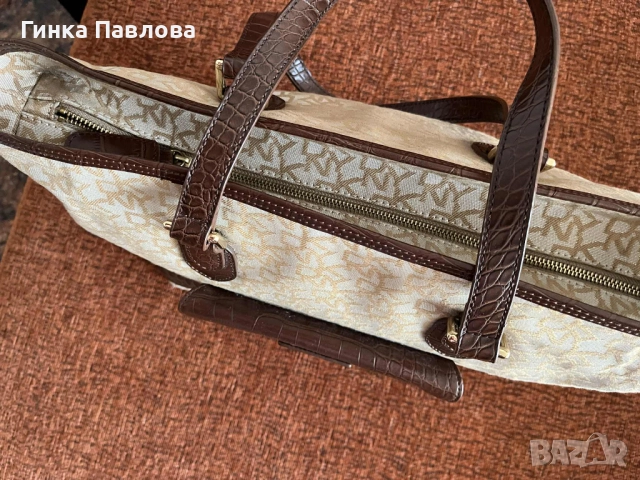 Дамска чанта DKNY, снимка 4 - Чанти - 52164638