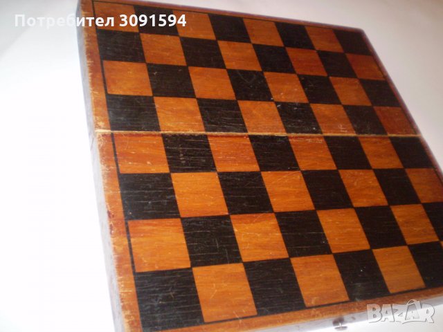 Стара дървена дъска -кутия за игра на шах, снимка 10 - Шах и табла - 35404562