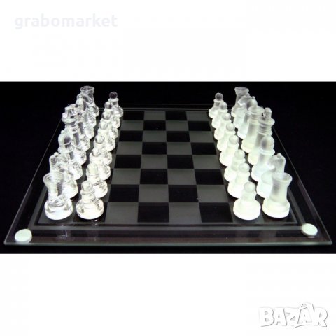Стилен стъклен шах с размери - 35х35 см, снимка 4 - Шах и табла - 15741163