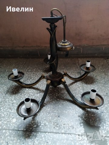 стар бароков полилей