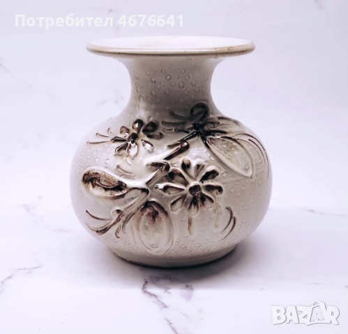 Керамична ваза