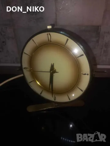 Настолен електрически часовник Австрия, снимка 3 - Други ценни предмети - 47647308