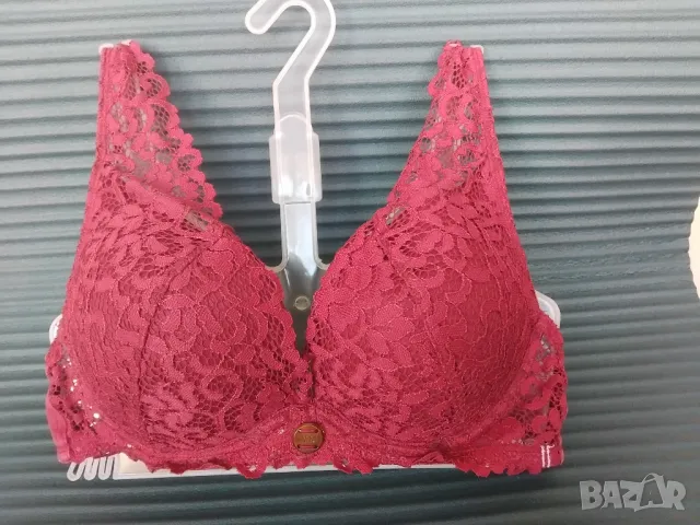 ESPRIT оригинален сутиен, 75В - перфектно оформящ бюста, снимка 4 - Бельо - 49851113