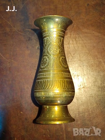 Бронзова вазичка 15см.