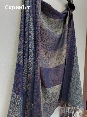 Шал 100% Кашмир, Отличен/Нов, снимка 3 - Шалове - 52282373