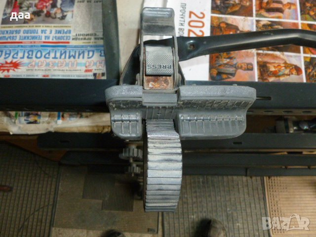 Продавам Велосипедни стойки за монтаж на горен багажник на автомобил марка и модел  ит, снимка 5 - Аксесоари и консумативи - 32783036