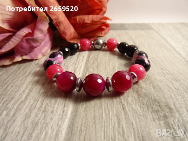 Дамска гривна от естествени камъни