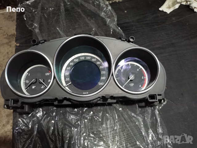 Мерседес Е220 , снимка 6 - Автомобили и джипове - 29389653