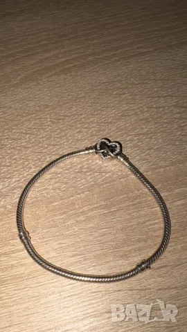 Сребърна гривна Pandora, снимка 2 - Гривни - 49036147