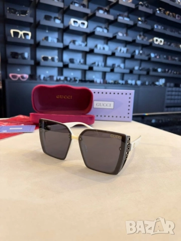 очила с черен обикновен калъф и ув защита gucci , снимка 18 - Слънчеви и диоптрични очила - 52043903