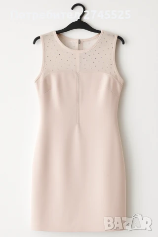 Бежова рокля 