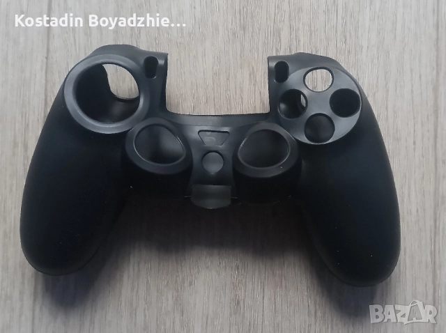 Калъфи и стикове за PS4