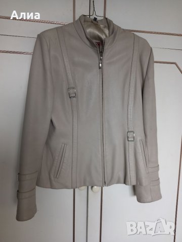  Дамско яке от естествена кожа,  цвят мръсно бяло. Размер L. С метални орнаменти. Вталено. Запазено., снимка 4 - Якета - 38077019