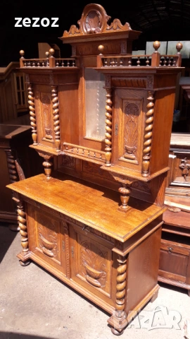 Шкаф антикварен масив