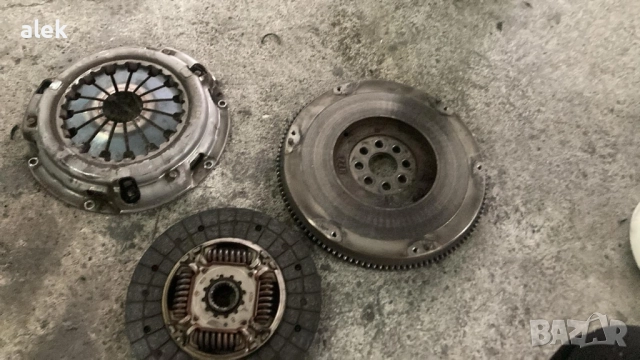 маховик комплект rav4 2006 г 2.0 бензин 150 лв, снимка 2 - Части - 52090791