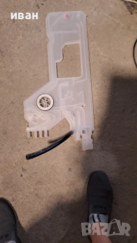 Съдомиялна MIELE G5481SCiL,разпределител за чиста и мръсна вода