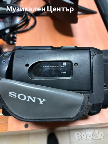 Видео камера Sony CCD-TR412E За  части, снимка 2 - Камери - 53274294