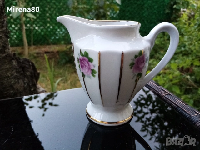 Красив сервиз за кафе - костен порцелан, снимка 3 - Сервизи - 51446860