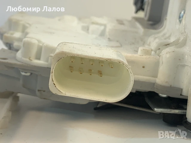 Предна лява брава външна дръжка патрон Seat Altea 3B0837207 5P0837867A, снимка 2 - Части - 50806926