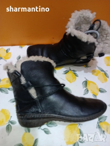 UGG N 38 лимитиран модел, снимка 2 - Дамски боти - 53447621