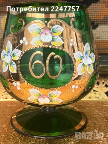 Бохемска чаша и ваза, снимка 2 - Антикварни и старинни предмети - 52837896