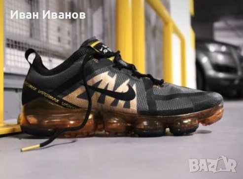 оригинални маратонки  Nike Air VaporMax 2019 Mettalic Gold номер 43,5-44, снимка 3 - Маратонки - 39889256