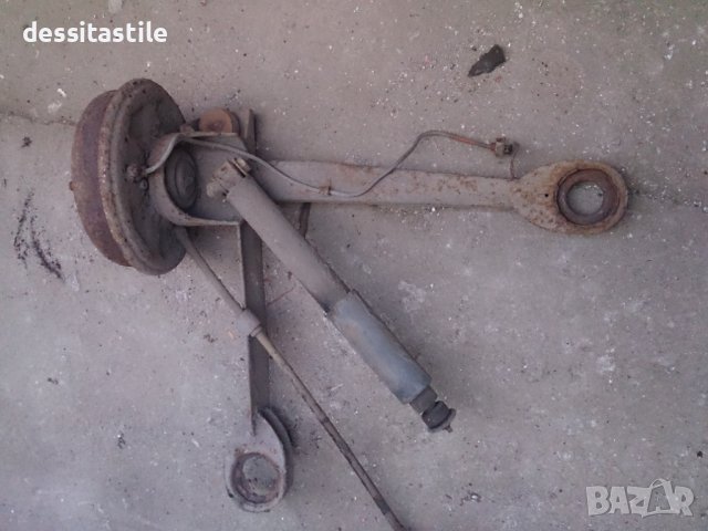 Двигатели, валове, носещи и др. части за Трабант, снимка 14 - Части - 43622319