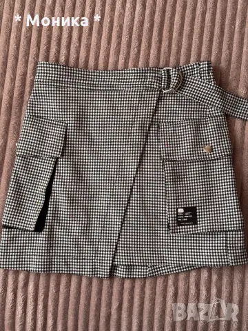 Къса сива пола Bershka, снимка 2 - Поли - 49664978