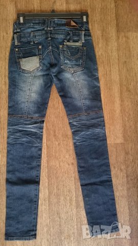 Уникални оригинални Дънки /асиметрични/, снимка 2 - Дънки - 26957055