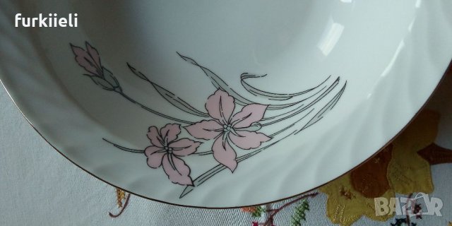 Салатиера  Българско производство. Диаметър 24 см. 