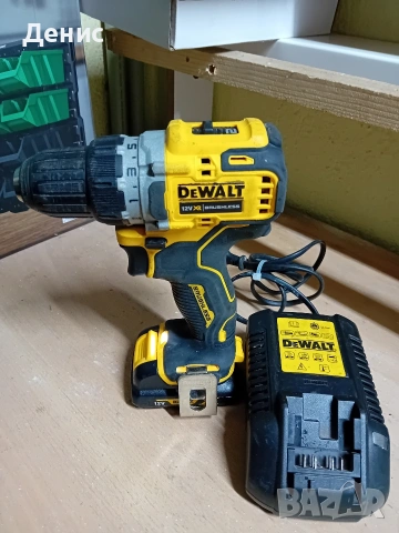 Акумулаторен Безчетков Винтоверт Dewalt , снимка 3 - Винтоверти - 53530305