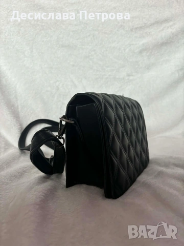 Дамски малки чанти, снимка 2 - Чанти - 53090566