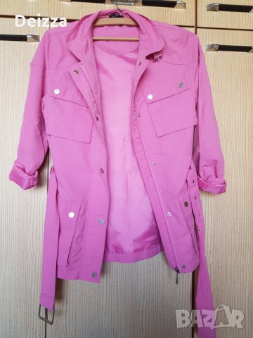 Спортно елегантен тренчкот