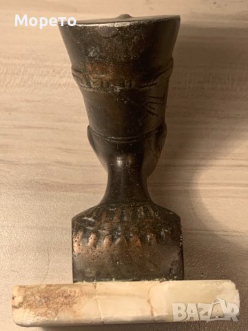 Стара египетска статуетка на Нефертити-бронз и оникс-2, снимка 5 - Антикварни и старинни предмети - 39159980