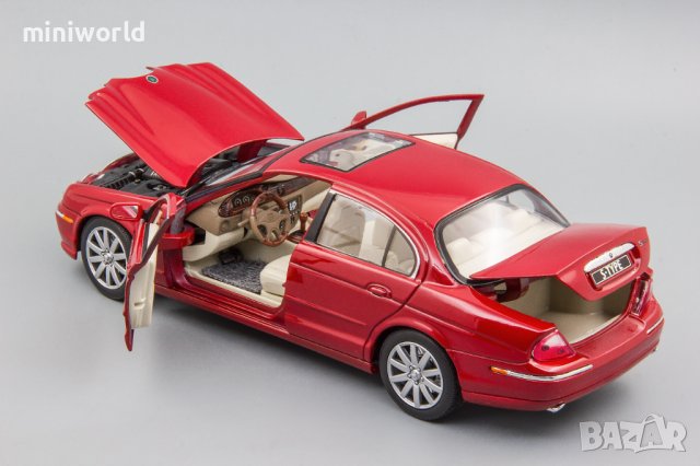 Jaguar S-Type 1999 - мащаб 1:18 на Welly модела е нов в кутия Ягуар, снимка 4 - Колекции - 44026065