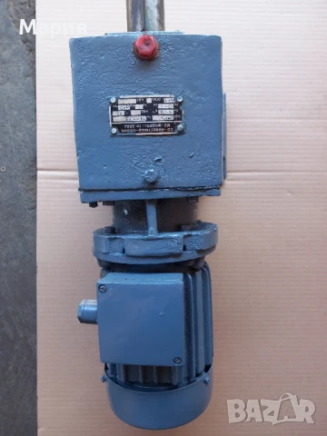 трифазен мотор редуктор рцс 80, снимка 2 - Други машини и части - 50611774