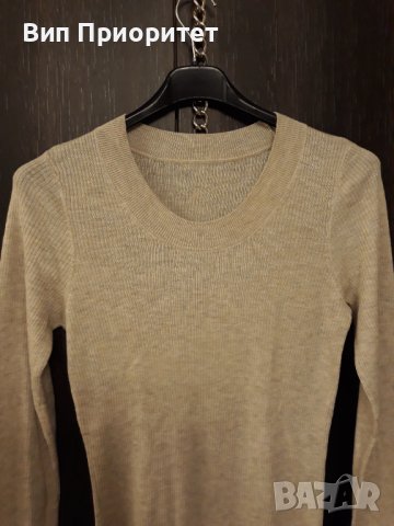 Плетена сива блузка с дълги ръкави, мека, комфортна, вертикален рипс, предаващ елегантност, открито , снимка 3 - Блузи с дълъг ръкав и пуловери - 37455382