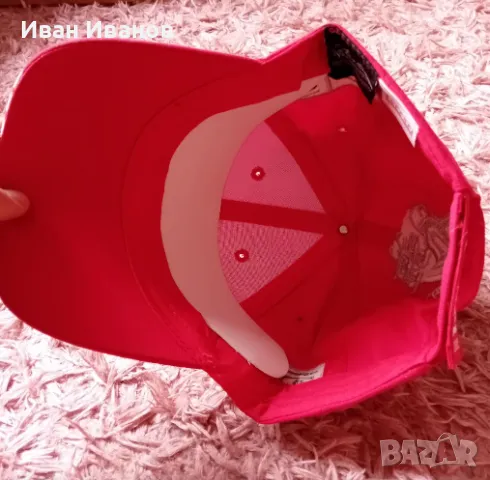 Оригинална шапка на Михаел Шумахер с автограф, снимка 8 - Фен артикули - 50430822